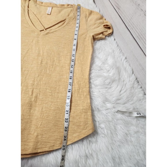 Alatr'd State Womens Casual V Neck Short Sleeve Shirt Yellow Size Medium - Picture 6 of 6